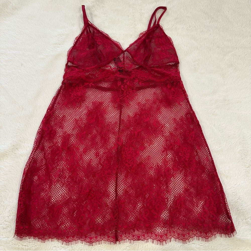 NWOT Victorias Secret Intimates Red Lace Slip NWOT Size M